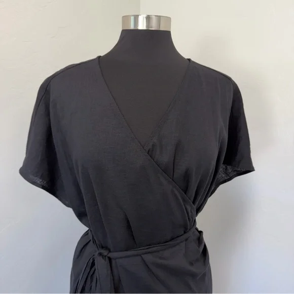 NWT Universal Standard Tulip Hem Linen Blend Black Wrap Dress Size 18-20 - Picture 4 of 13